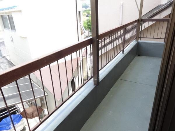 北大伴２丁目貸家