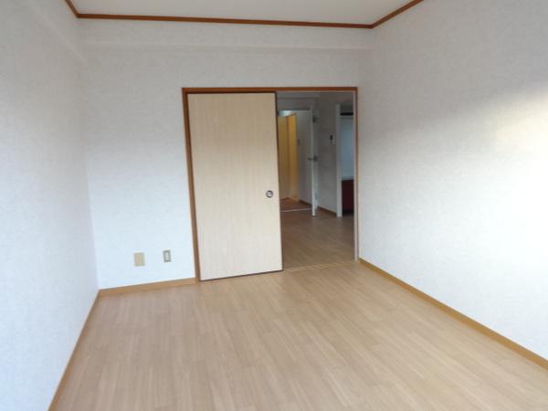 エトワール尾谷