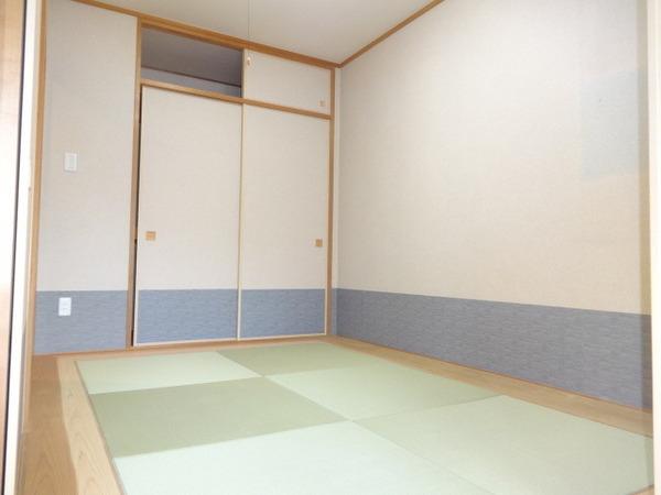 ルナコート富田林