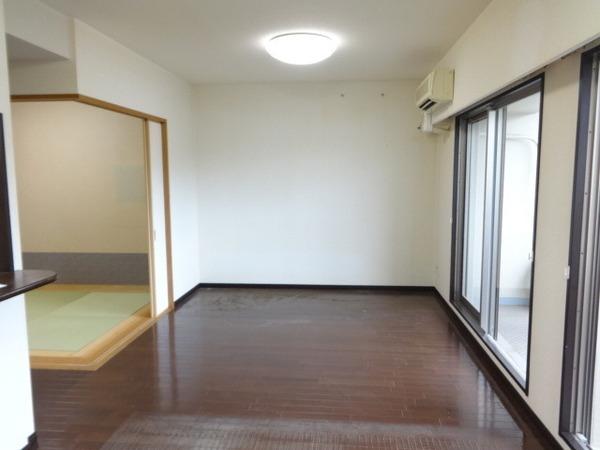 ルナコート富田林