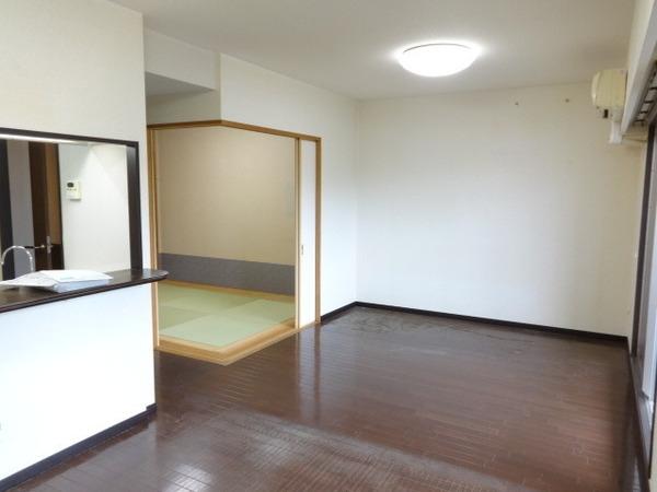ルナコート富田林
