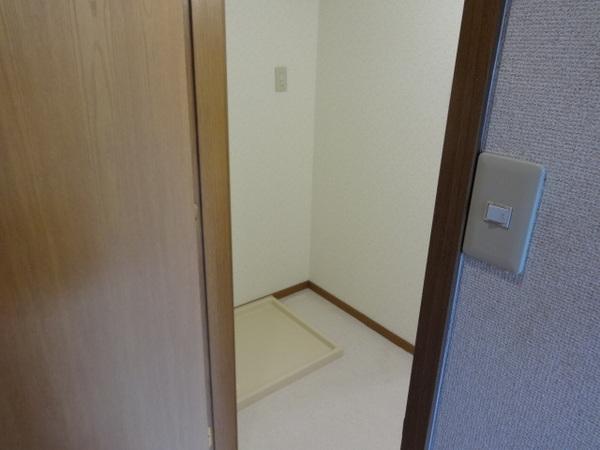 ラルジュウエスト
