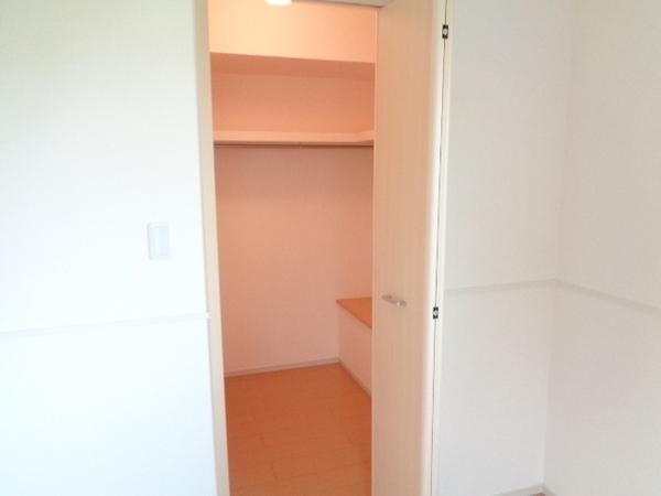 カルム　エレガンス