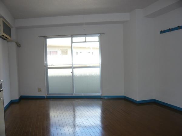 パウゼ河内長野駅前