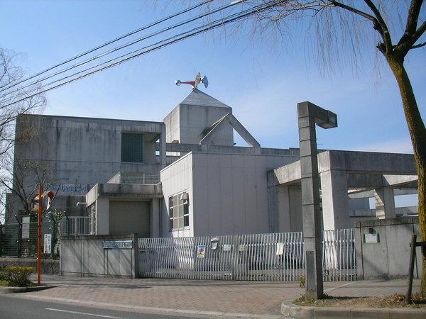 七々色ハイツ(富田林市立小金台小学校)