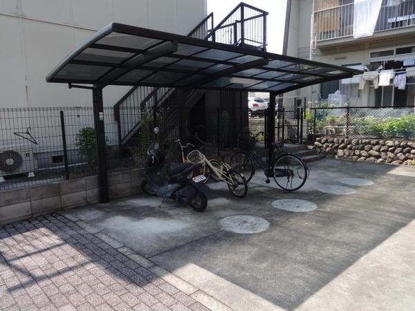 アンプルールクラージュmontvert