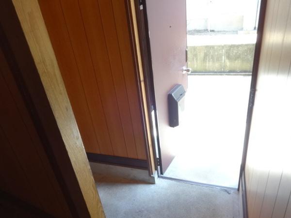 向陽台５丁目貸家