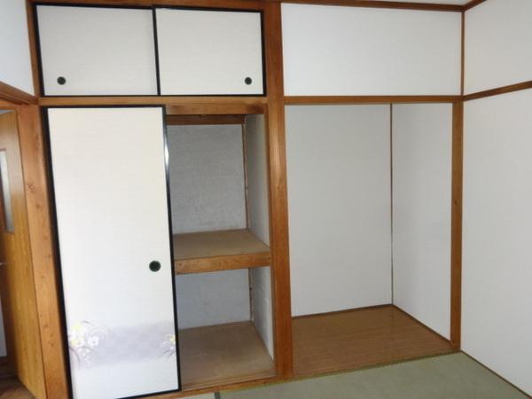 西板持町２丁目貸家
