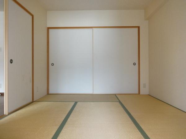 リーヴァ三日市