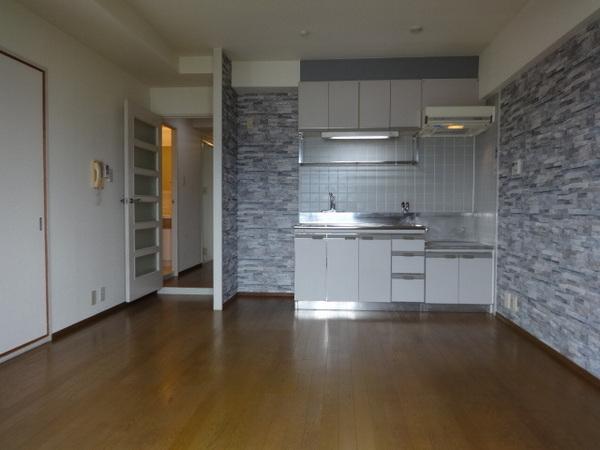 メゾンアザレア