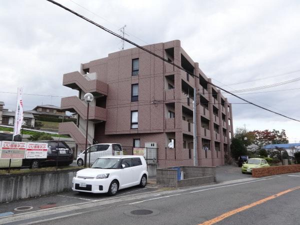 ラルジュウエスト