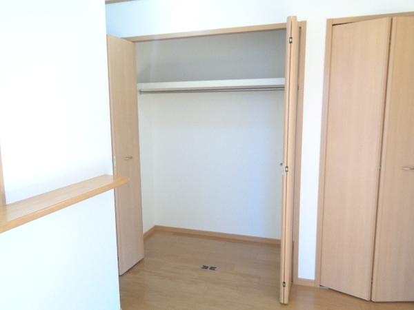 シェーネ　エレガンシア