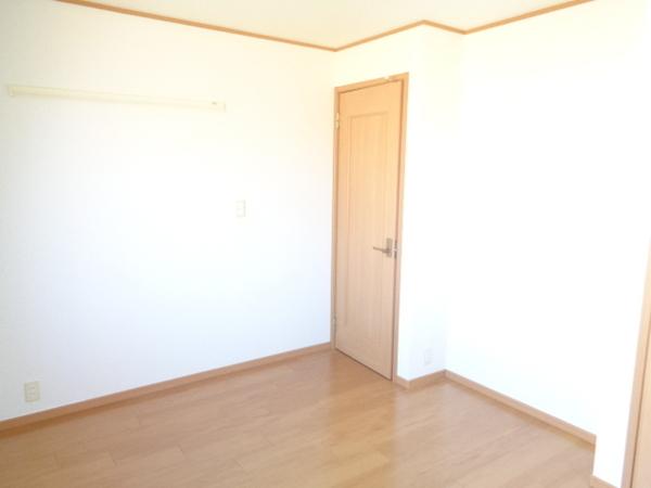 シェーネ　エレガンシア