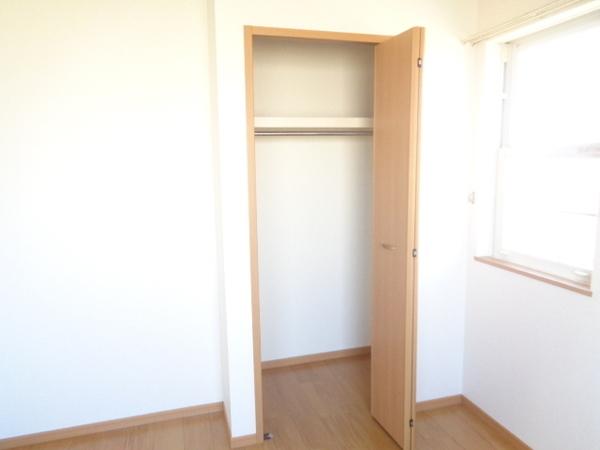 シェーネ　エレガンシア