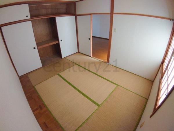 弥栄マンション(収納)