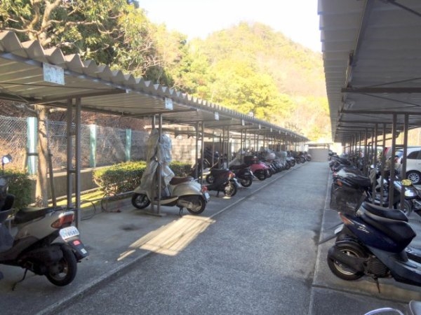 ジャルダン宝塚中山台弐番館A棟