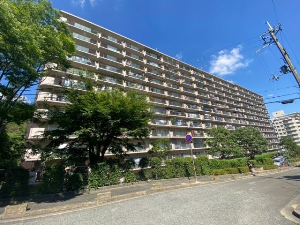 ジャルダン宝塚中山台弐番館A棟