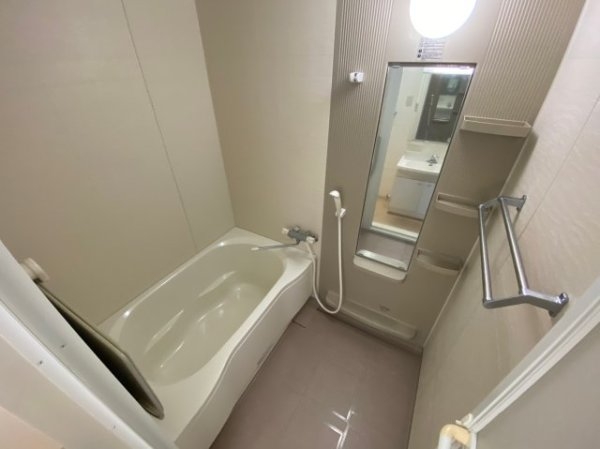 ジャルダン宝塚中山台弐番館A棟