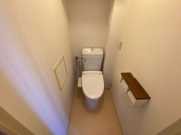 ジャルダン宝塚中山台弐番館A棟