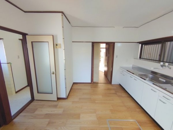 米谷2丁目戸建