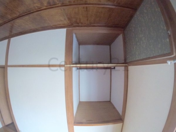 瀬川4丁目貸家