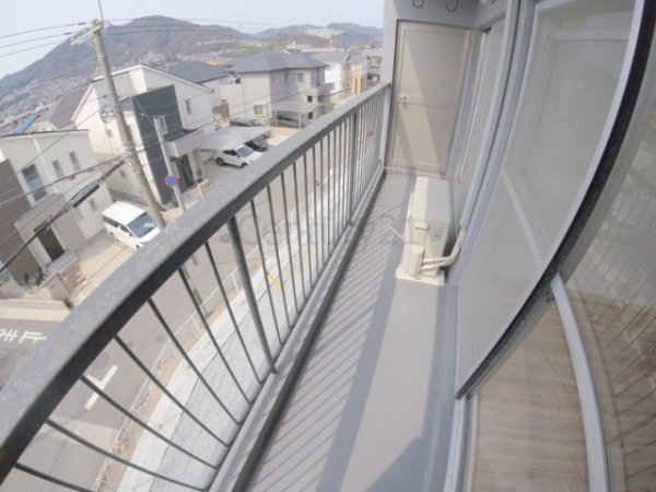 岩伸宝塚ファミールＡ棟