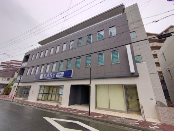 宝塚オアシススクエア