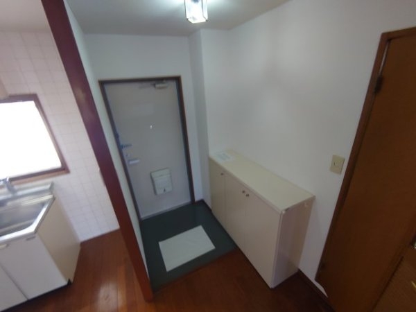 ボヌール清荒神(玄関)