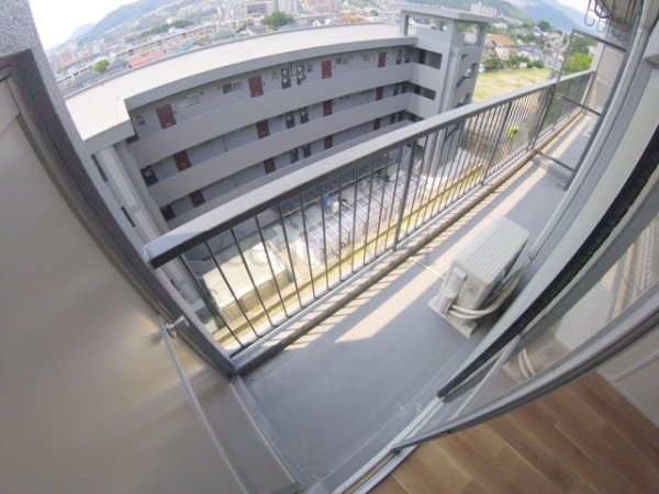 岩伸宝塚ファミールB棟