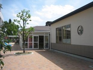 石橋4丁目テラスハウス(池田市立なかよしこども園)