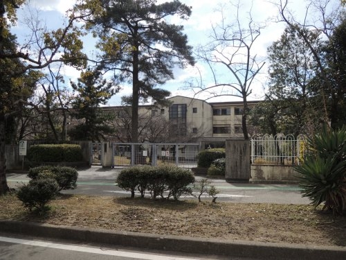 シェルプール壱番館(西宮市立甲陵中学校)