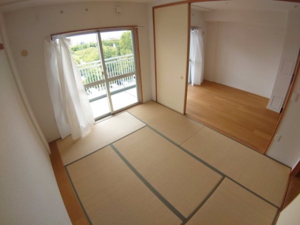 池田市緑丘２丁目のマンション