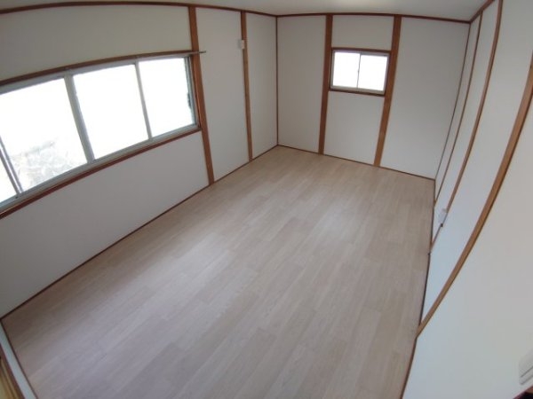 池田市綾羽２丁目のテラスハウス