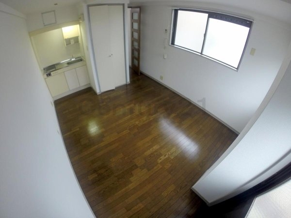 川西市小戸１丁目のマンション