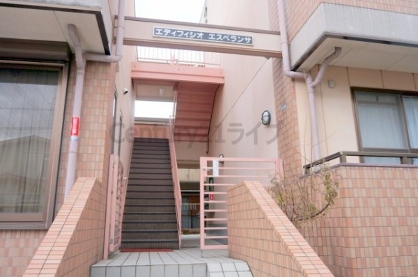 宝塚市泉町のマンション