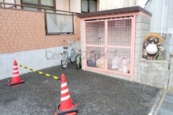 宝塚市泉町のマンション