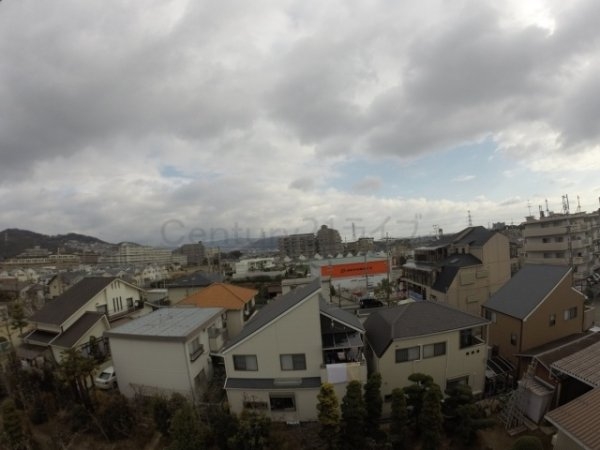 宝塚市山本南２丁目のマンション