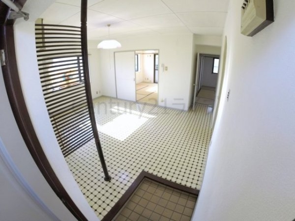 宝塚市光明町のマンション