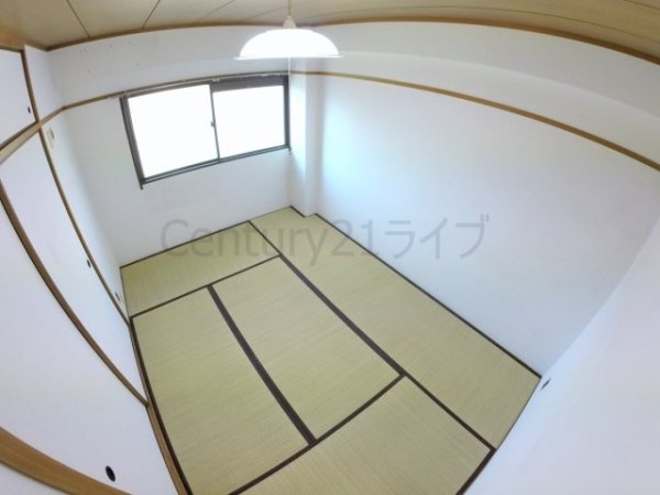 宝塚市光明町のマンション