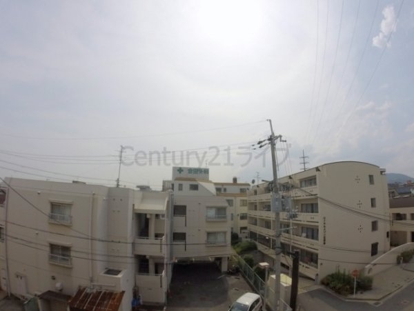 宝塚市光明町のマンション