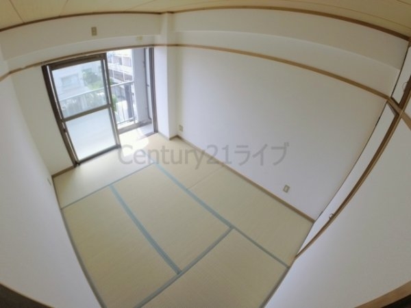 宝塚市光明町のマンション