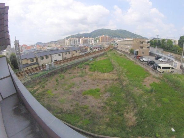 宝塚市川面３丁目のマンション