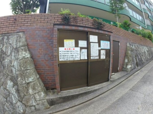 宝塚市川面３丁目のマンション