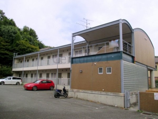 川西市満願寺町のマンション