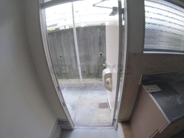 川西市萩原２丁目のアパート