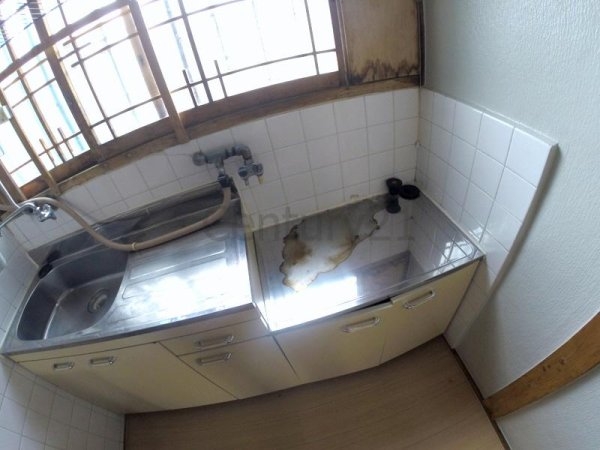 箕面市牧落１丁目のアパート