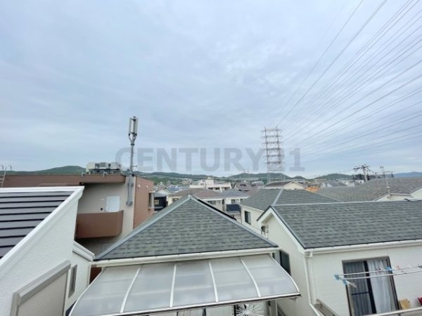 宝塚市泉町のマンション