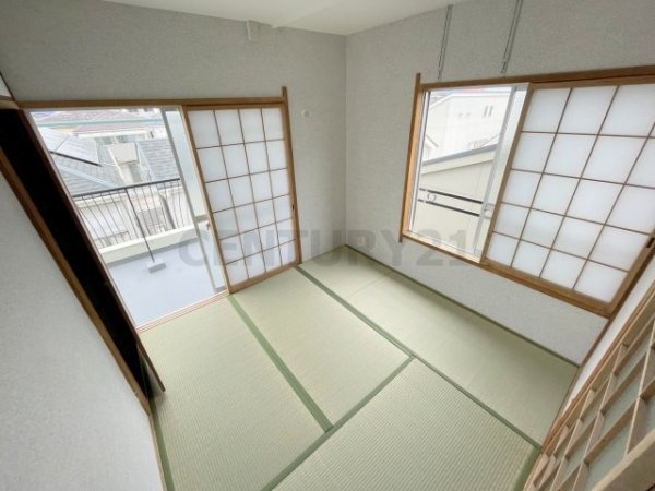 宝塚市泉町のマンション