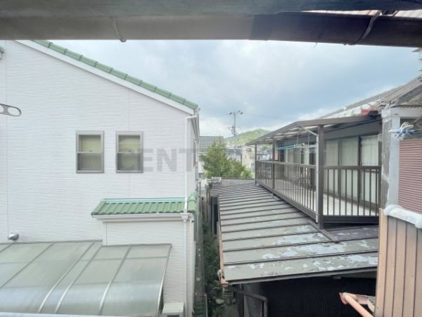 川西市多田桜木２丁目のマンション
