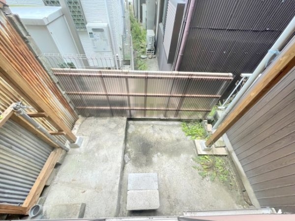 川西市多田桜木２丁目のマンション